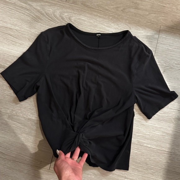 Lululemon Crescent Tee - Picture 2 of 6